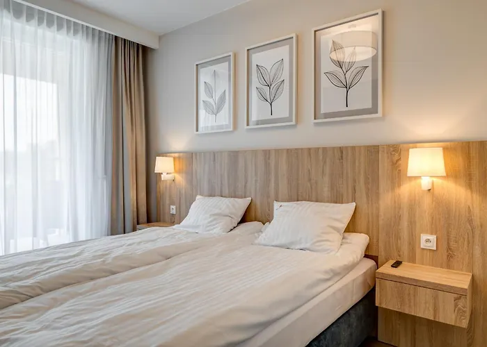 King Galaxy Апартаменти *