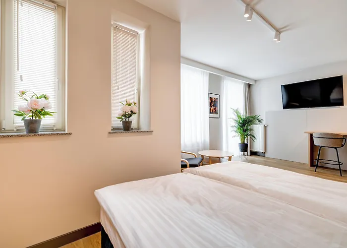 King Galaxy Апартаменти *